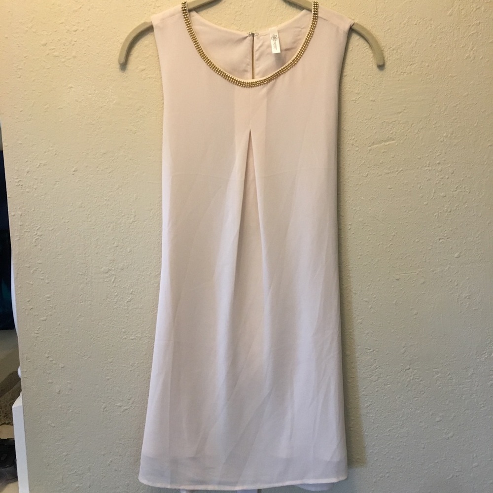 Daisies Nude Shift Dress